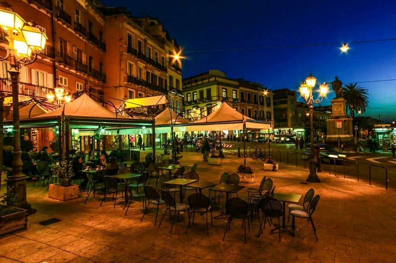 Albergo Aurora カリアリ エクステリア 写真